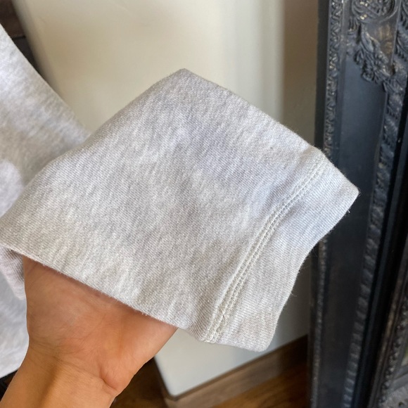 Tommy Hilfiger Tommy Girl NYC Graphic Sweatshirt - Picture 3 of 5